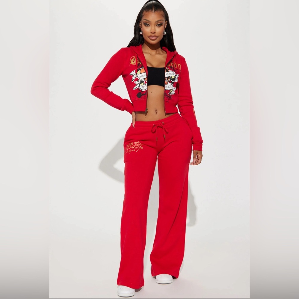 NWT Ed Hardy sold out BROKEN HEARTS CHERRY RED ZIP FRONT CROPPED HOODIE Size S